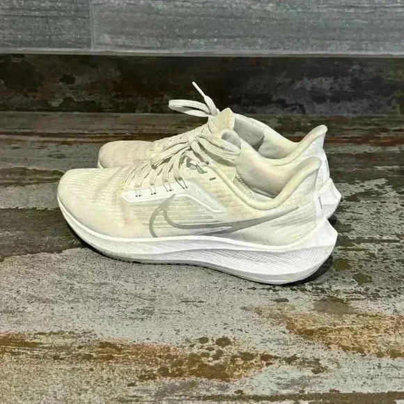 Nike Shoes - Nike White Running Shoes Women’s 9.5 US Slightly Used